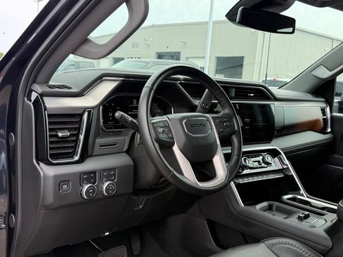 Used 2025 GMC Sierra 2500 Denali AWD/4WD image 4