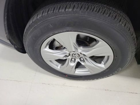 Used 2023 Toyota RAV4 XLE FWD image 36
