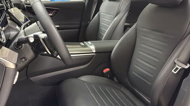 Used 2026 Mercedes-Benz GLC 43 AMG 4MATIC image 28