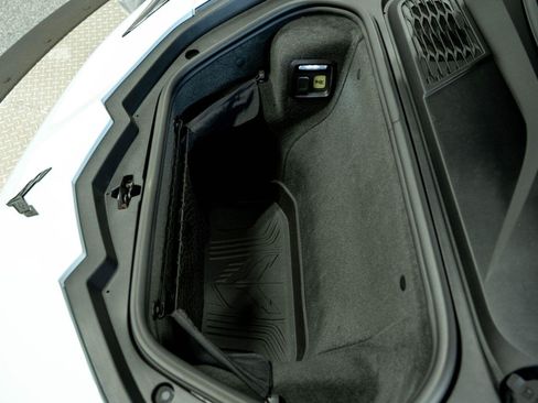 Used 2023 Chevrolet Corvette Z06 w/ Z07 Performance Package RWD image 75