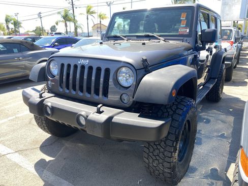 Used 2017 Jeep Wrangler Unlimited Sport w/ Quick Order Package 24S AWD/4WD image 2