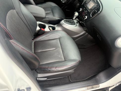 Used 2014 Nissan Juke SL w/ Interior Illumination Package image 21