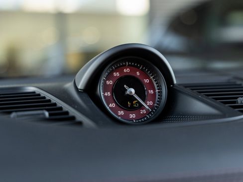 Used 2024 Porsche Panamera 4 image 31