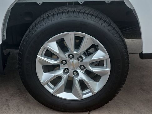 Used 2024 Chevrolet Silverado 1500 Custom image 37