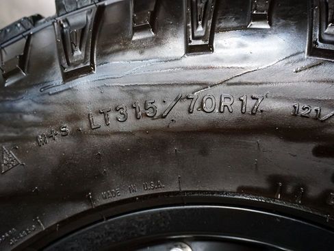 Used 2012 Jeep Wrangler Unlimited Sahara w/ Connectivity Group image 72