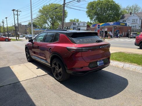 New 2026 Chevrolet Equinox EV RS AWD/4WD image 3