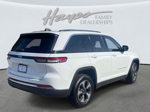 Used 2024 Jeep Grand Cherokee Limited 4xe AWD/4WD image 3