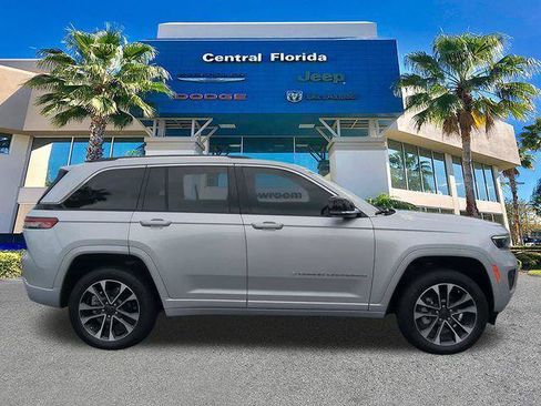 Certified 2022 Jeep Grand Cherokee Overland w/ Adv Protech Group III AWD/4WD image 4