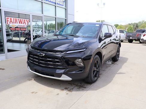 New 2026 Chevrolet Blazer LT w/ Midnight/Sport Edition AWD/4WD image 6