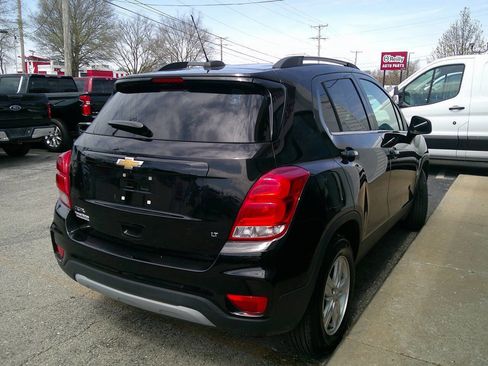 Used 2019 Chevrolet Trax LT w/ LT Convenience Package FWD image 5