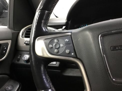 Used 2020 GMC Yukon XL Denali AWD/4WD image 28