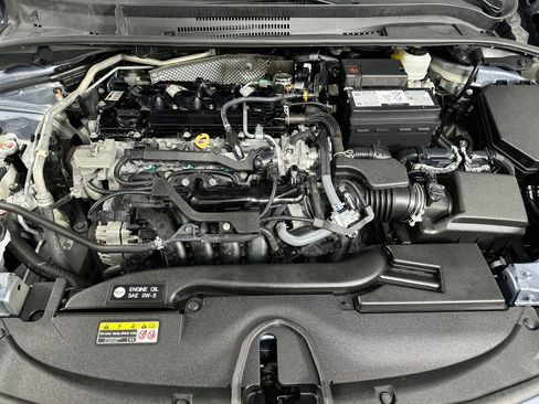 Used 2025 Toyota Corolla LE FWD image 31