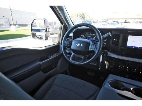 Used 2023 Ford F250 XL w/ STX Appearance Package image 11