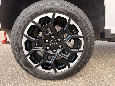Used 2026 Chevrolet Colorado Z71 w/ Technology Package AWD/4WD image 28