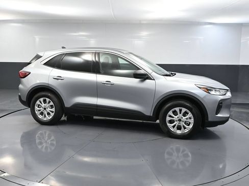 Used 2024 Ford Escape Active AWD/4WD image 4