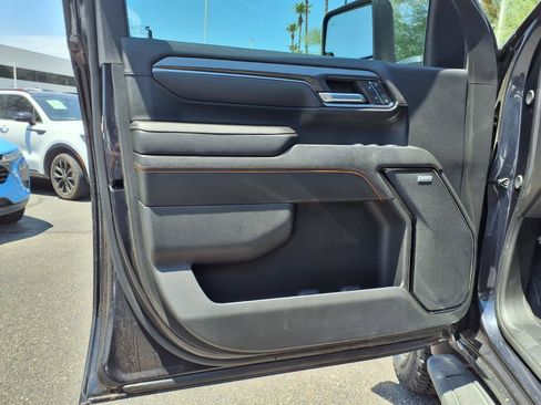 Used 2024 GMC Sierra 2500 AT4 w/ Technology Package AWD/4WD image 20