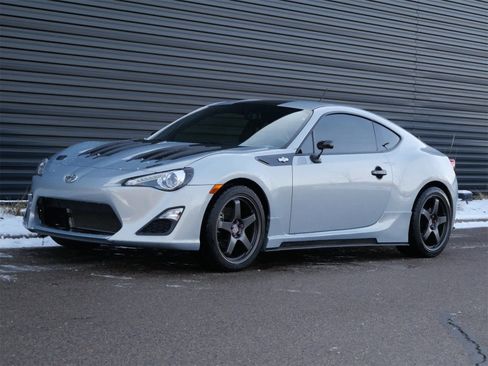 Used 2013 Scion FR-S 10 Series image 1