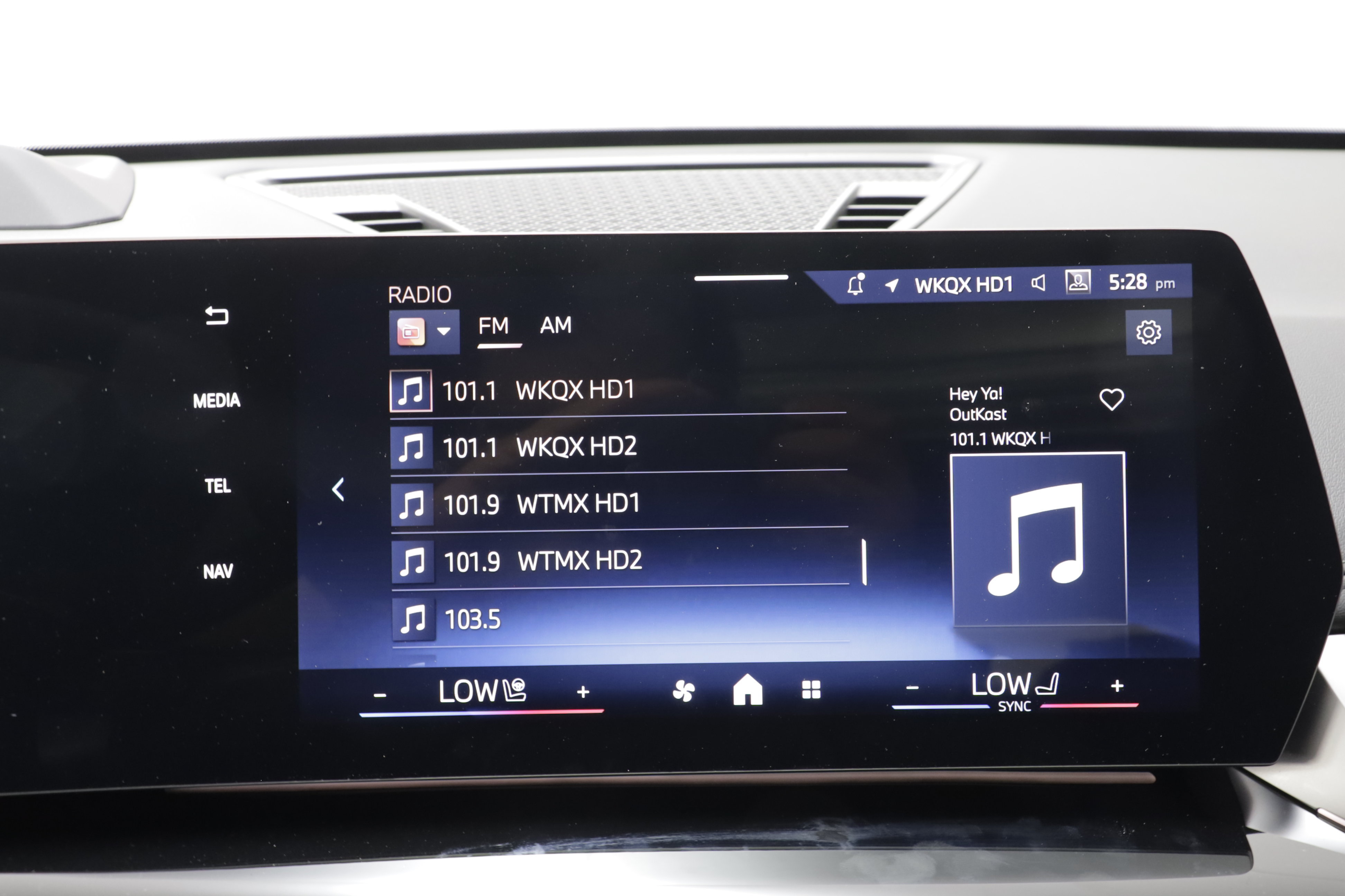 New 2027 BMW X1 xDrive28i AWD/4WD image 11