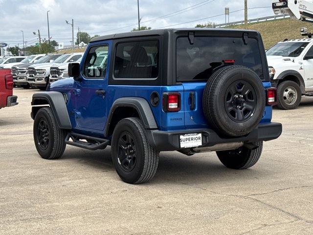 Used 2023 Jeep Wrangler Sport AWD/4WD image 9