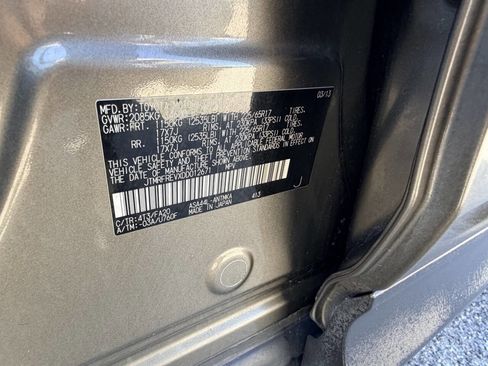 Used 2013 Toyota RAV4 XLE image 9