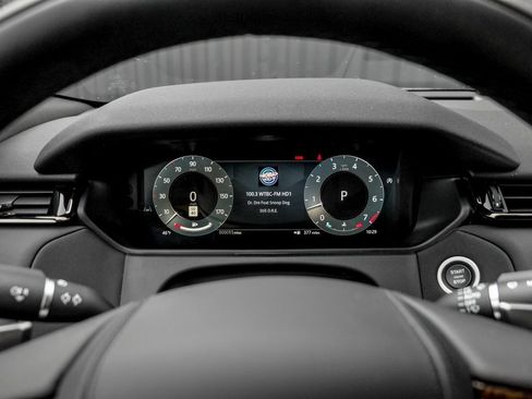 Used 2026 Land Rover Range Rover Velar S image 12