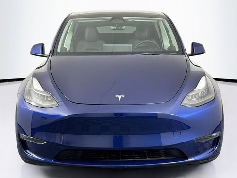 Used 2023 Tesla Model Y Performance image 4