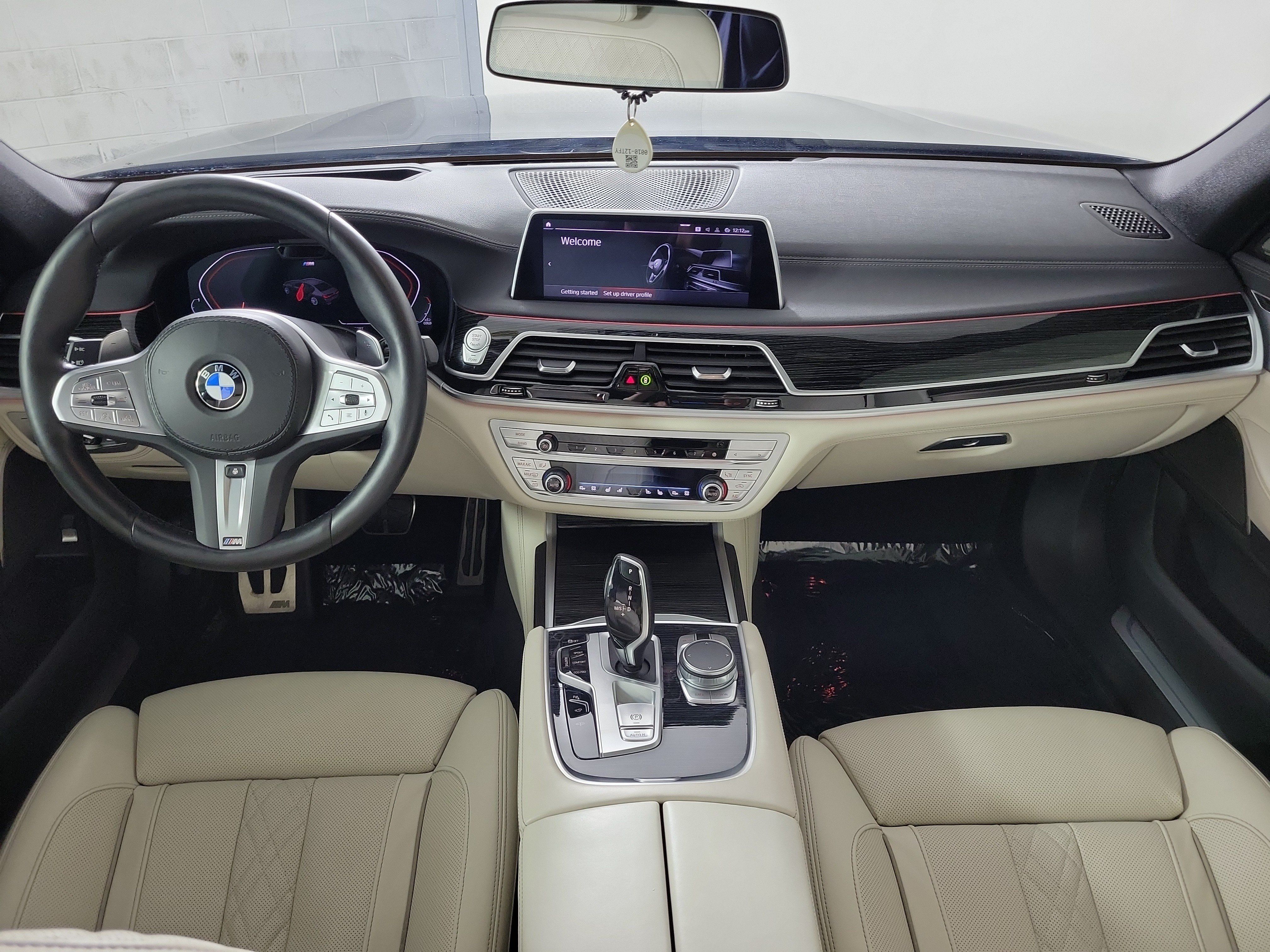 Used 2022 BMW 750i xDrive w/ M Sport Package AWD/4WD image 11