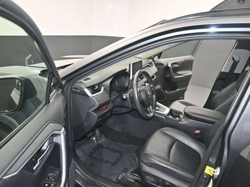 Used 2019 Toyota RAV4 Limited w/ All Weather Liner Package AWD/4WD image 13