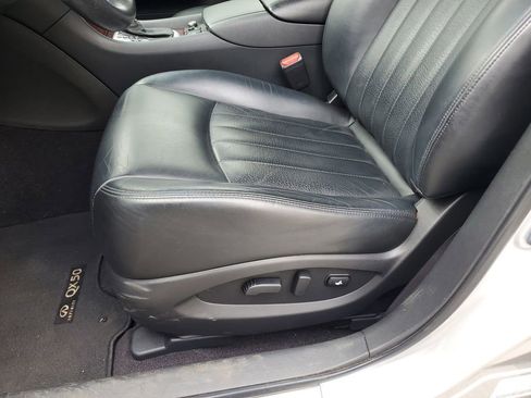 Used 2017 INFINITI QX50 2WD w/ Deluxe Touring Package image 11