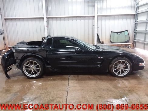 Used 2003 Chevrolet Corvette Coupe w/ Preferred Equipment Group image 3
