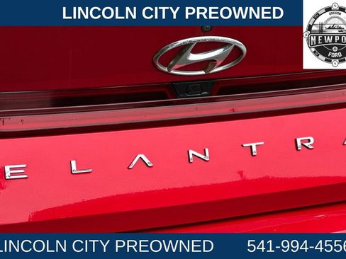 Used 2021 Hyundai Elantra SEL w/ Convenience + Premium Package image 24