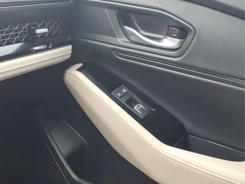 Used 2024 Honda Accord Touring image 25