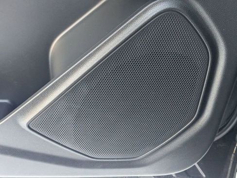 Used 2021 Ford Explorer XLT w/ Equipment Group 202A image 30