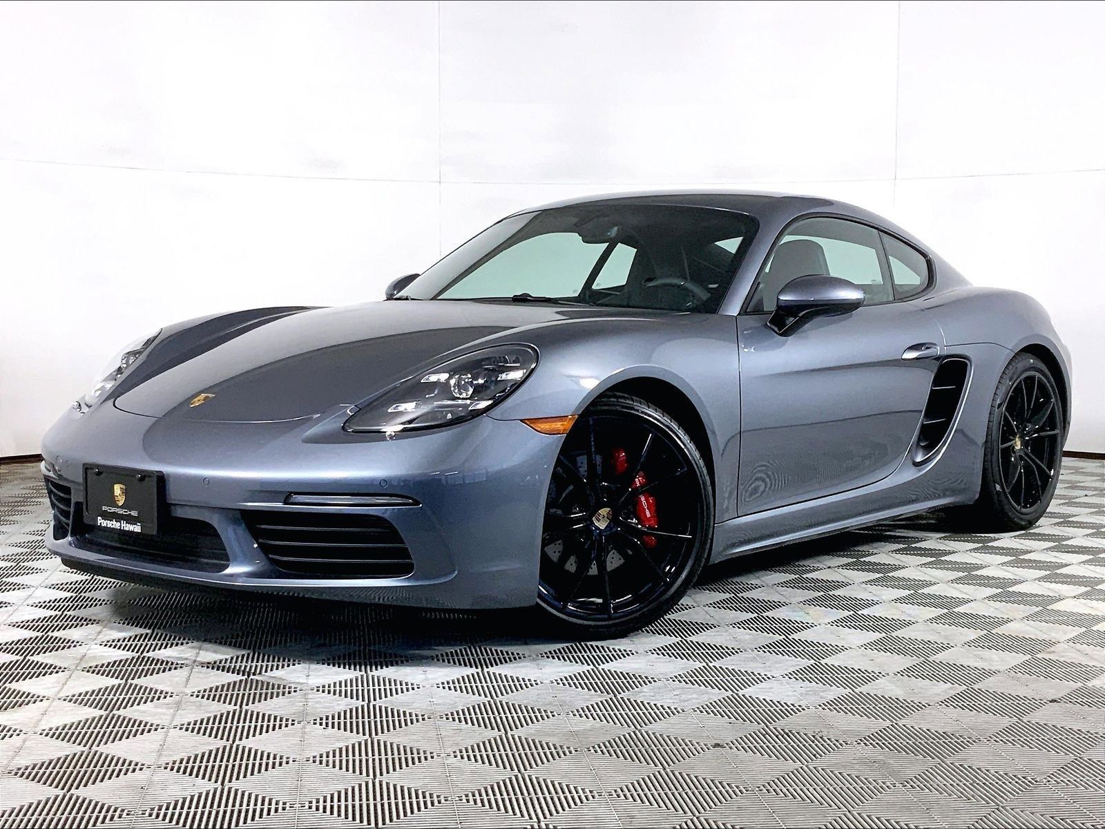 Used 2025 Porsche 718 Cayman S RWD image 1