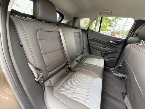 Used 2024 Chevrolet Trax LT w/ Driver Confidence Package FWD image 25