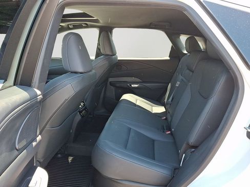 Used 2023 Lexus RX 350 Premium w/ Accessory Package AWD/4WD image 8