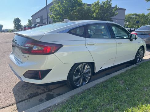 Used 2018 Honda Clarity Touring image 5