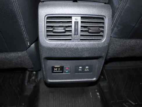 Used 2023 Nissan Rogue SL w/ SL Premium Package image 20