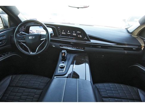 Certified 2024 Cadillac Escalade Sport Platinum w/ LPO, ONYX Package image 9