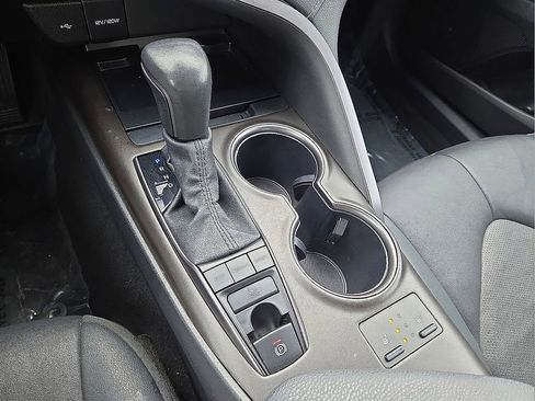 Used 2024 Toyota Camry XSE image 28