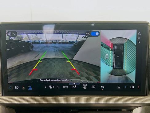 Used 2025 Ford Explorer ST image 21