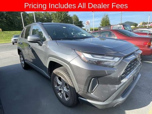 Used 2022 Toyota RAV4 XLE w/ Convenience Package AWD/4WD image 12