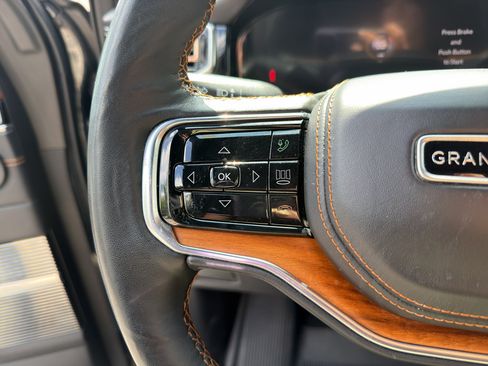 Used 2024 Jeep Grand Wagoneer L Series III AWD/4WD image 14