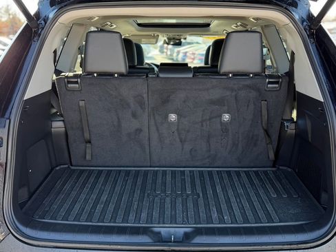 Used 2024 Toyota Grand Highlander Platinum image 5