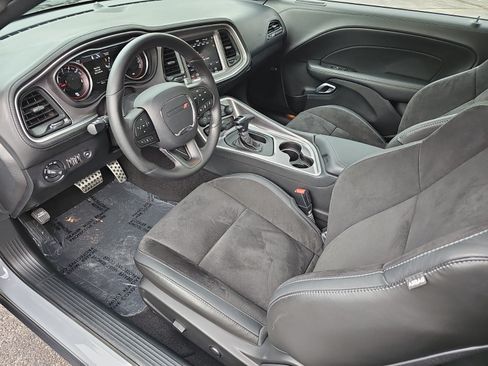 Used 2022 Dodge Challenger R/T w/ Plus Package RWD image 17