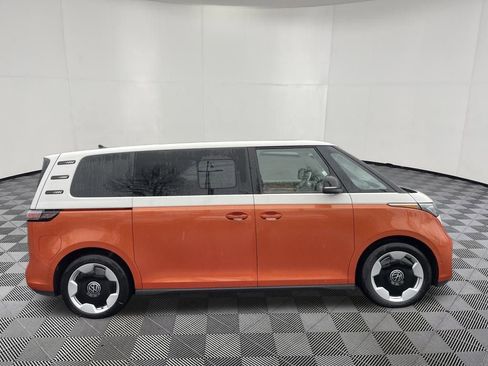 New 2025 Volkswagen ID. Buzz Pro S Plus image 4
