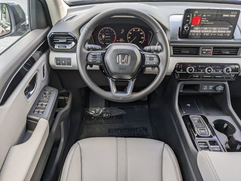New 2025 Honda Pilot EX-L image 31