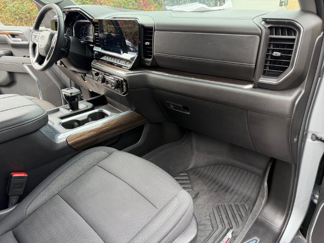 Certified 2024 Chevrolet Silverado 1500 RST AWD/4WD image 30