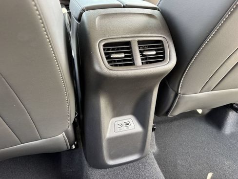 Used 2021 Buick Envision Essence w/ Technology Package I FWD image 37