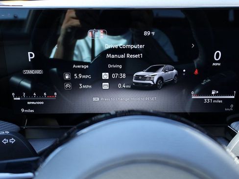 New 2026 Nissan Kicks SR w/ Cold Weather Package image 9